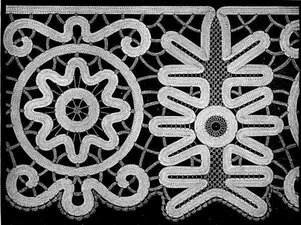 FIG. 771. IRISH LACE.
MATERIALS: Lacet surfin D.M.C No. 5, white or écru and Fil d'Alsace D.M.C
Nos. 40 to 150, or Fil à dentelle D.M.C Nos. 50 to 150.